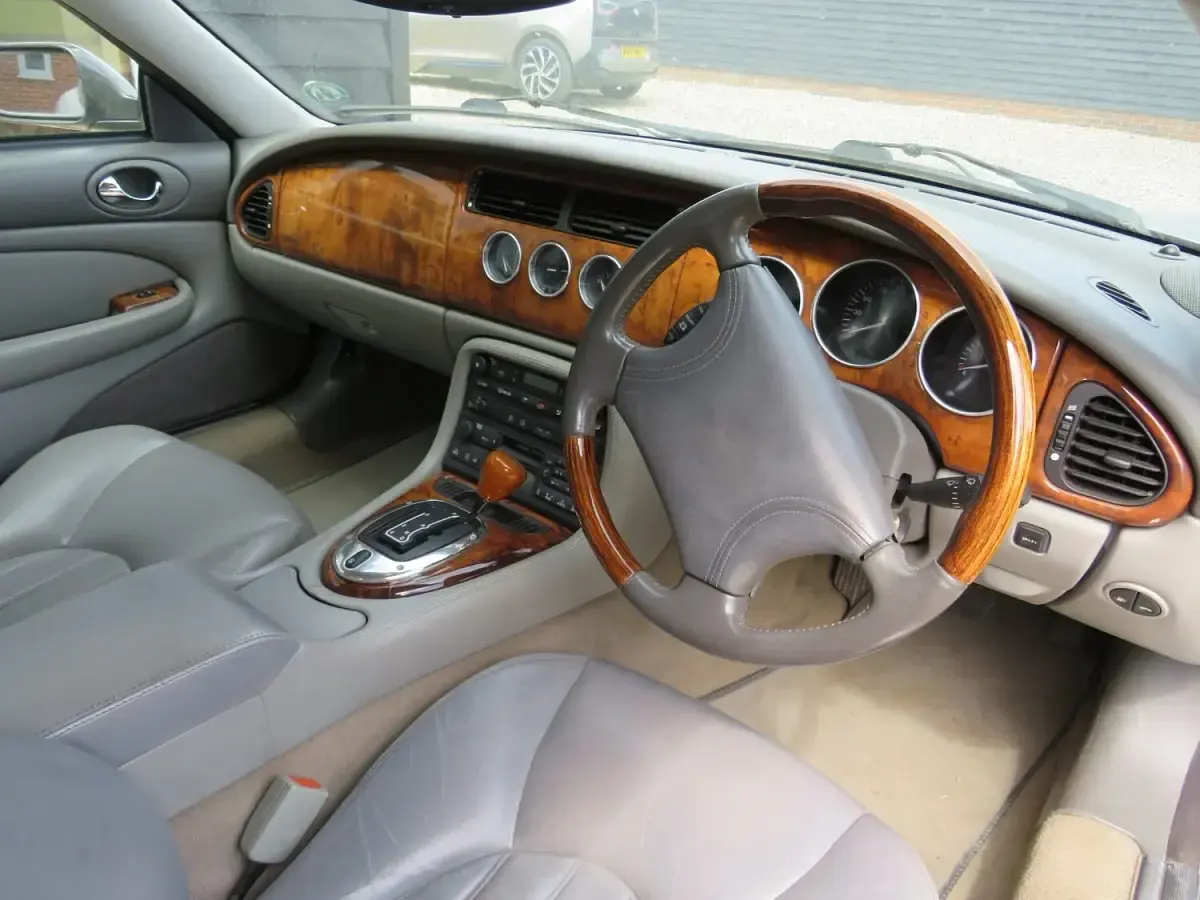Used Jaguar XK8 2000 Silver Sedan