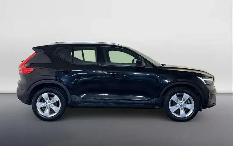 Used Volvo XC40 Core 163 HP (119 kW) 2022 Black SUV