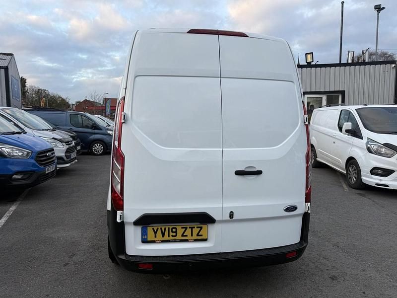 Used Ford Transit Custom 105 HP (77 kW) 2019 White Van