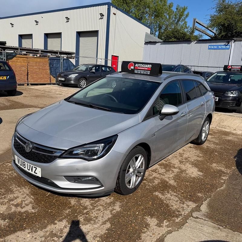 Used Vauxhall Astra Design Edition 2018 Silver Estate