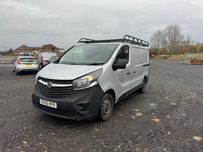 Used Vauxhall Vivaro 90 HP (66 kW) 2016 Silver MPV