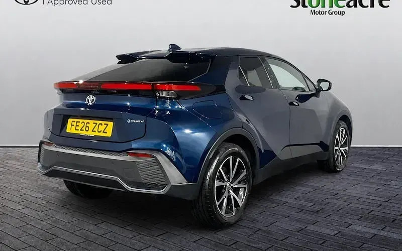 Used Toyota C-HR Design 223 HP (164 kW) 2026 Blue SUV