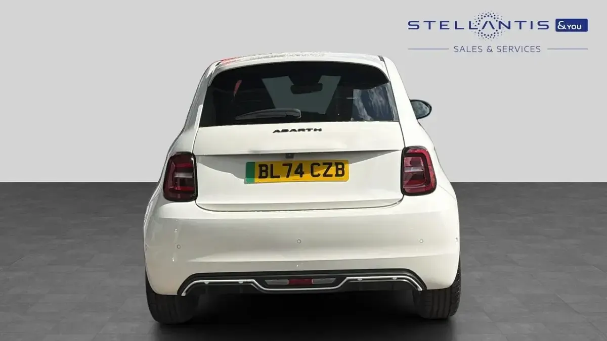 Used Abarth 500e Turismo 112 kW (153 HP) 2024 White Hatchback