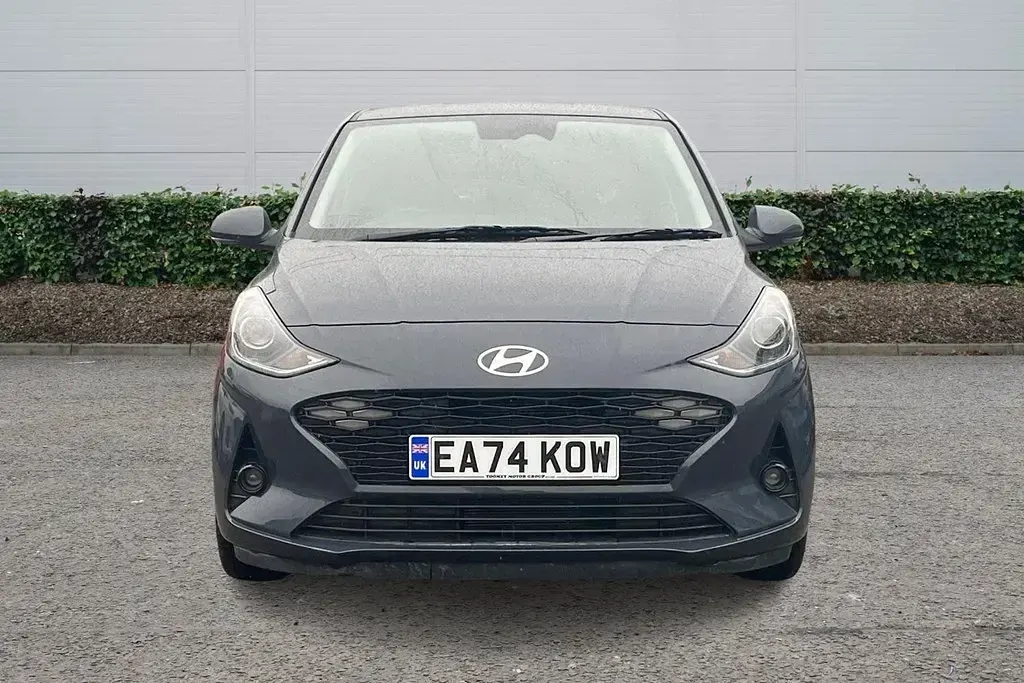Käytetty Hyundai i10 Premium 2024 Harmaa Viistoperä