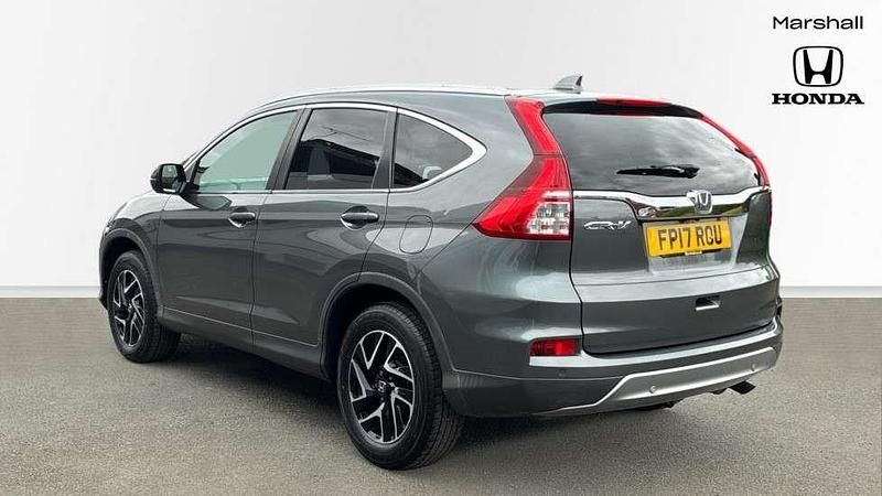 Used Honda CR-V SE Plus 155 HP (114 kW) 2017 Metallic  polished metal SUV