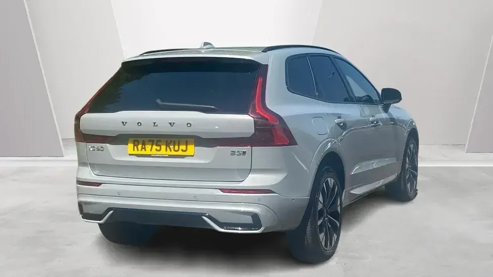 Used Volvo XC60 Plus 250 HP (183 kW) 2026 Grey SUV