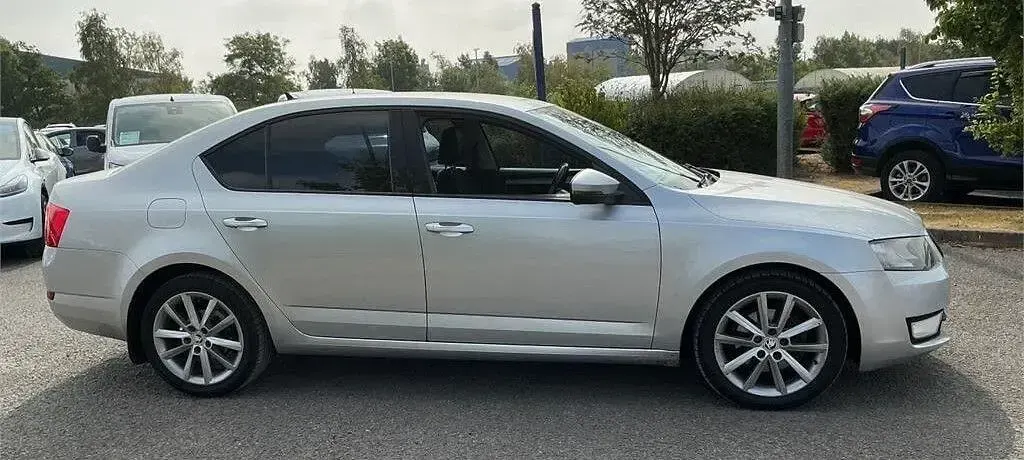 Used Skoda Octavia Elegance 2014 Silver Estate