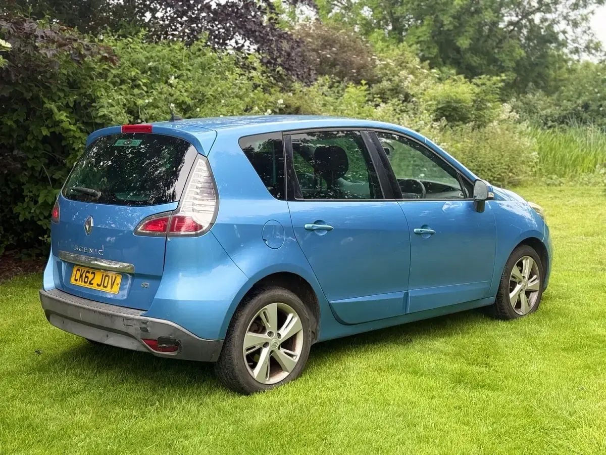 Used Renault Scénic III Dynamique 2012 Blue MPV