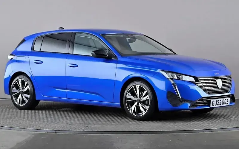 Używany Peugeot 308 Allure 131 KM (96 kW) 2024 Hatchback