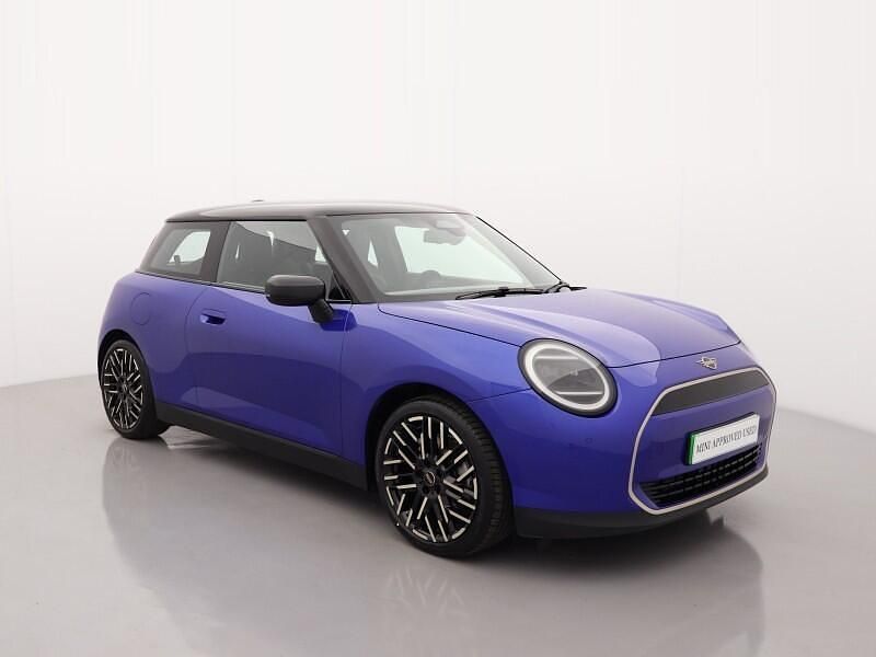 Blue Used 2025 Mini Cooper Hatch Hatchback | £24,945 (Expensive) - Image 1/4