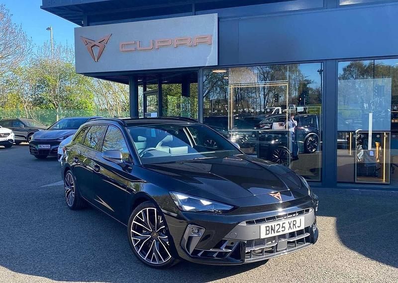 Midnight black Used 2025 Cupra Leon VZ3 Estate | £36,990 - Image 1/4