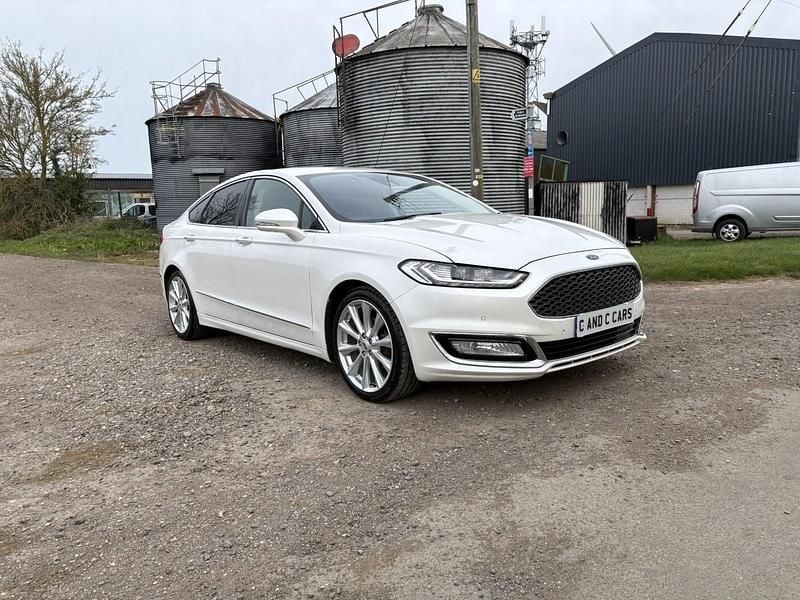 Used Ford Mondeo Vignale 210 HP (154 kW) 2016 White Sedan
