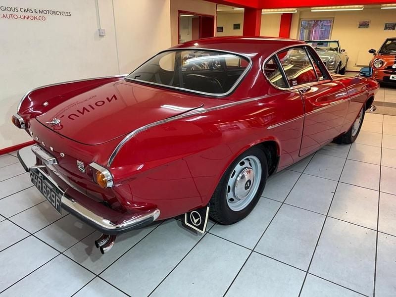 Used Volvo P1800 103 HP (75 kW) 1967 Red Coupe