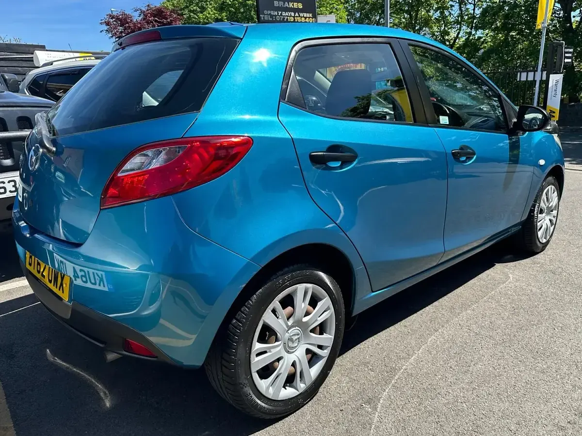 Used Mazda 2 2013 Blue Hatchback