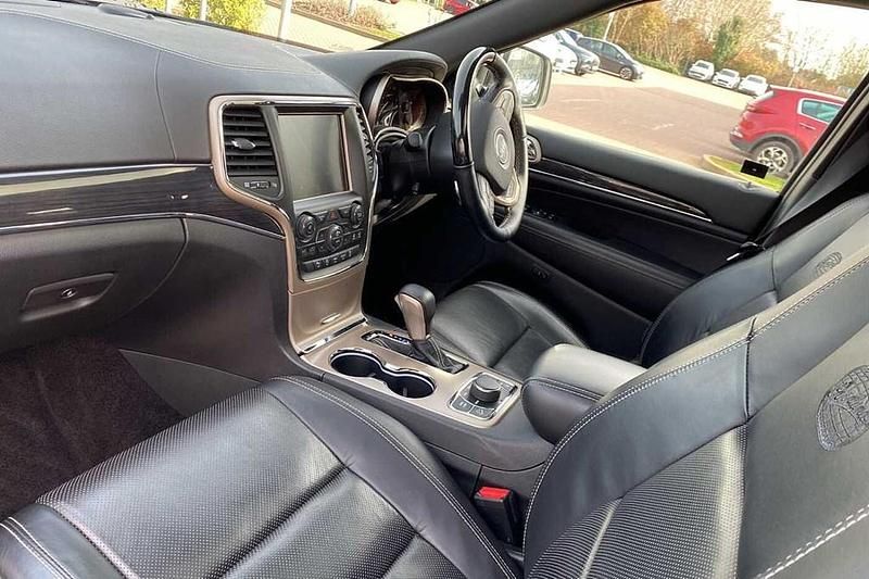 Used Jeep Grand Cherokee Overland 240 HP (176 kW) 2018 White SUV