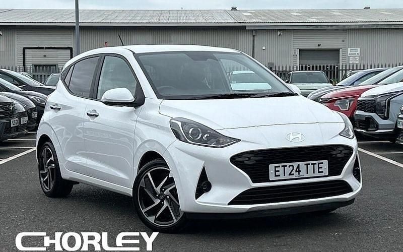 Used 2025 Hyundai i10 Premium Hatchback | £15,522 (Fair price) - Image 1/4