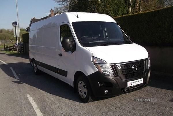 White Used 2023 Nissan Interstar Tekna Van | £19,995 (Expensive) - Image 1/4