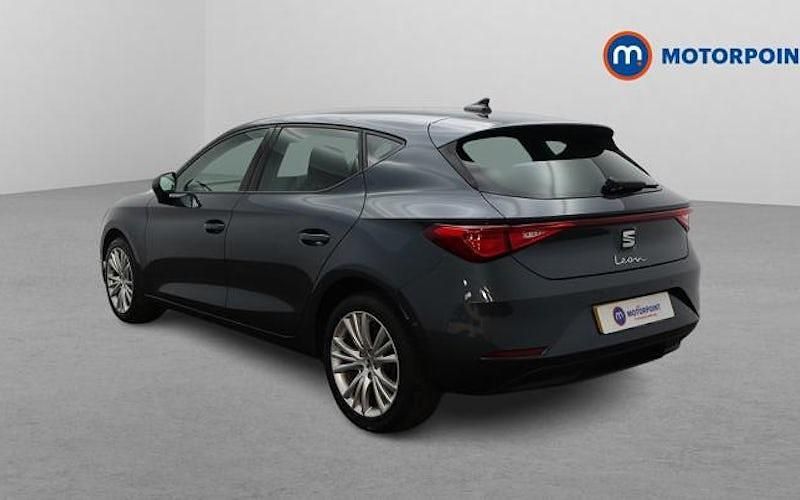 Used Seat Leon SE Dynamic 110 HP (80 kW) 2023 Grey Hatchback