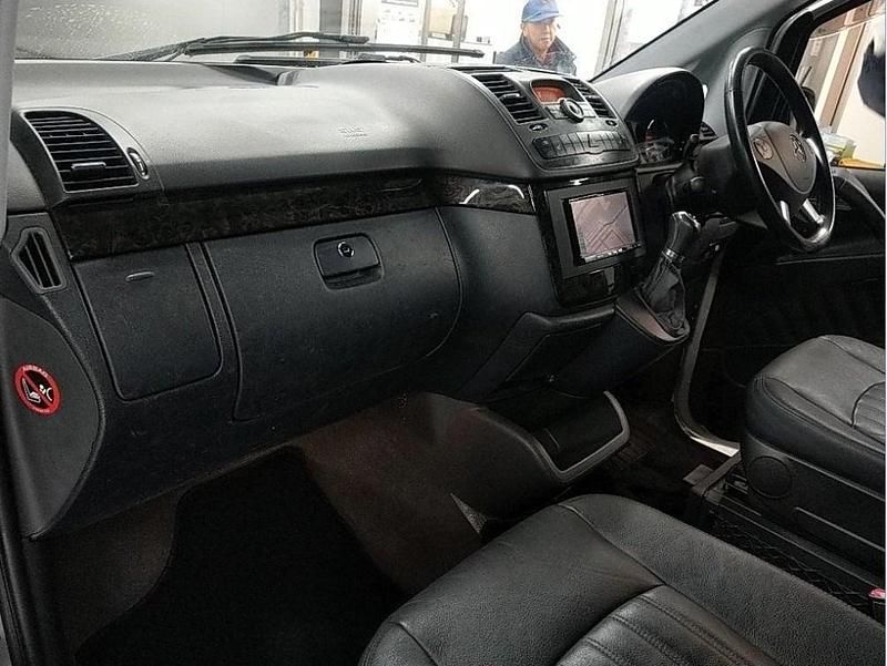Used Mercedes Viano 258 HP (189 kW) 2011 Silver MPV