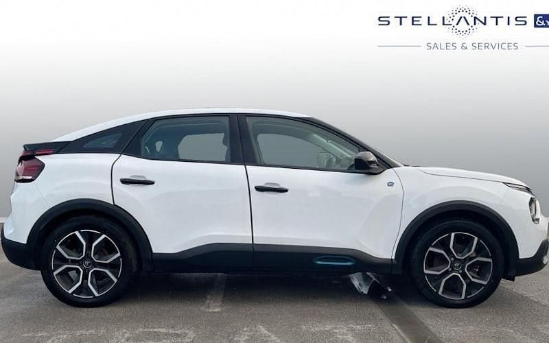 Used Citroën e-C4 100 kW (136 HP) 2023 White Hatchback