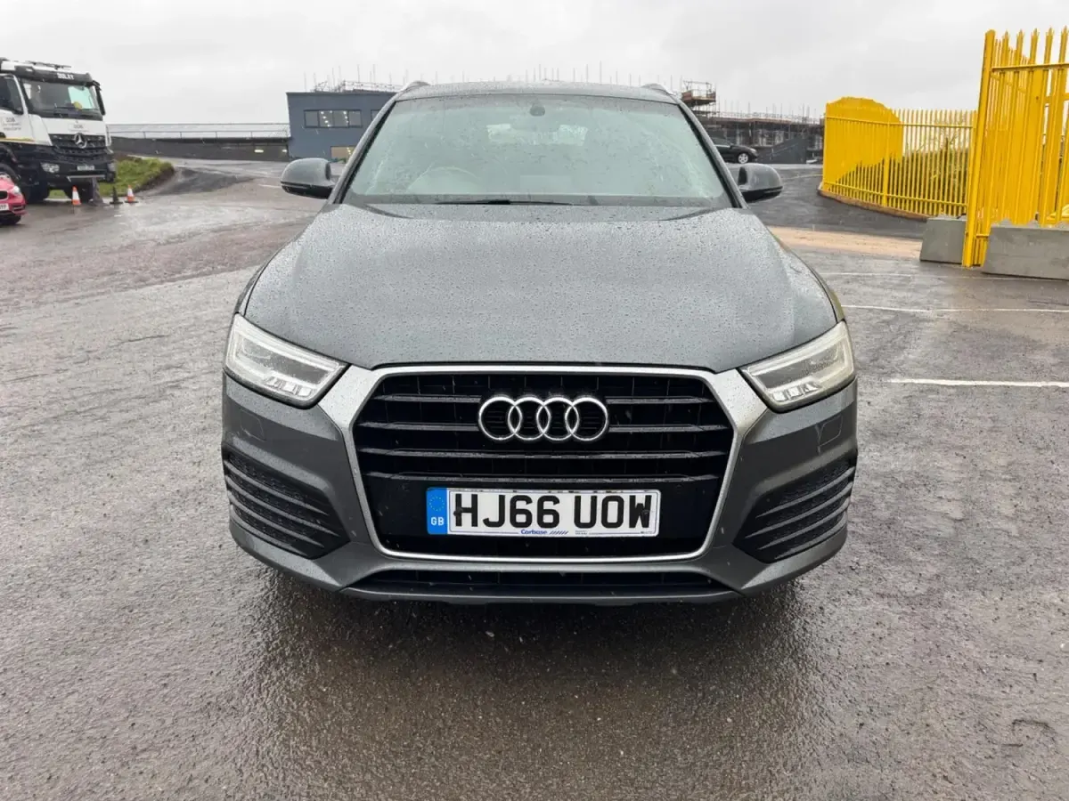 Używany Audi Q3 S-Line 2016 Szary SUV
