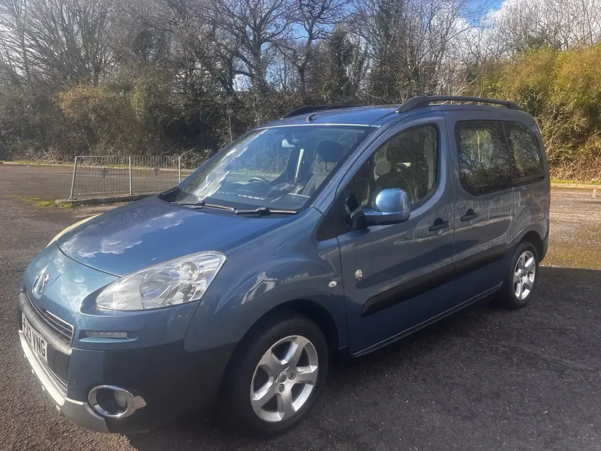 Used Peugeot Partner Tepee Outdoor 2013 Blue MPV