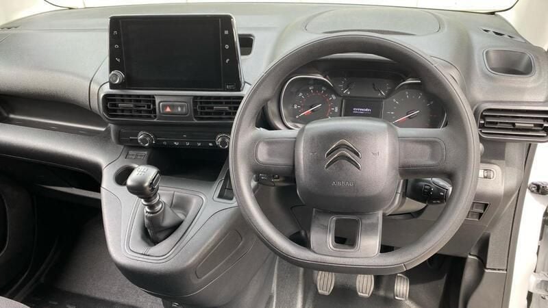 White Used 2024 Citroën Berlingo MPV | £12,700 (Good price) - Image 1/4