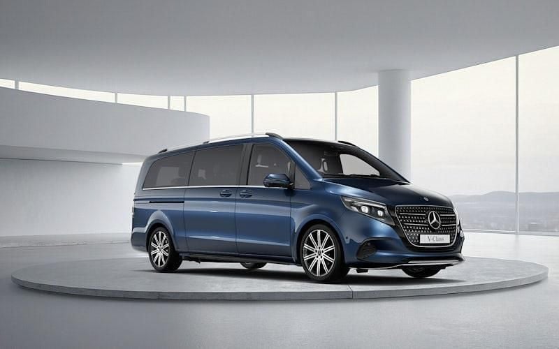 New 2025 Mercedes V220 Premium MPV | £73,330 (Fair price) - Image 1/4
