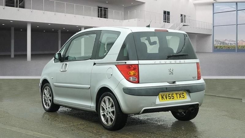 Used Peugeot 1007 Sport 110 HP (80 kW) 2005 Silver MPV