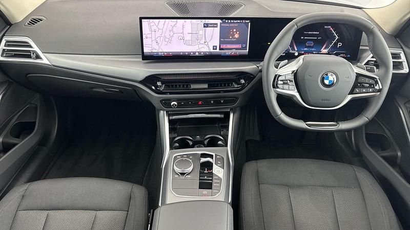 Used BMW 320 Sport Line 181 HP (133 kW) 2025 Grey Sedan