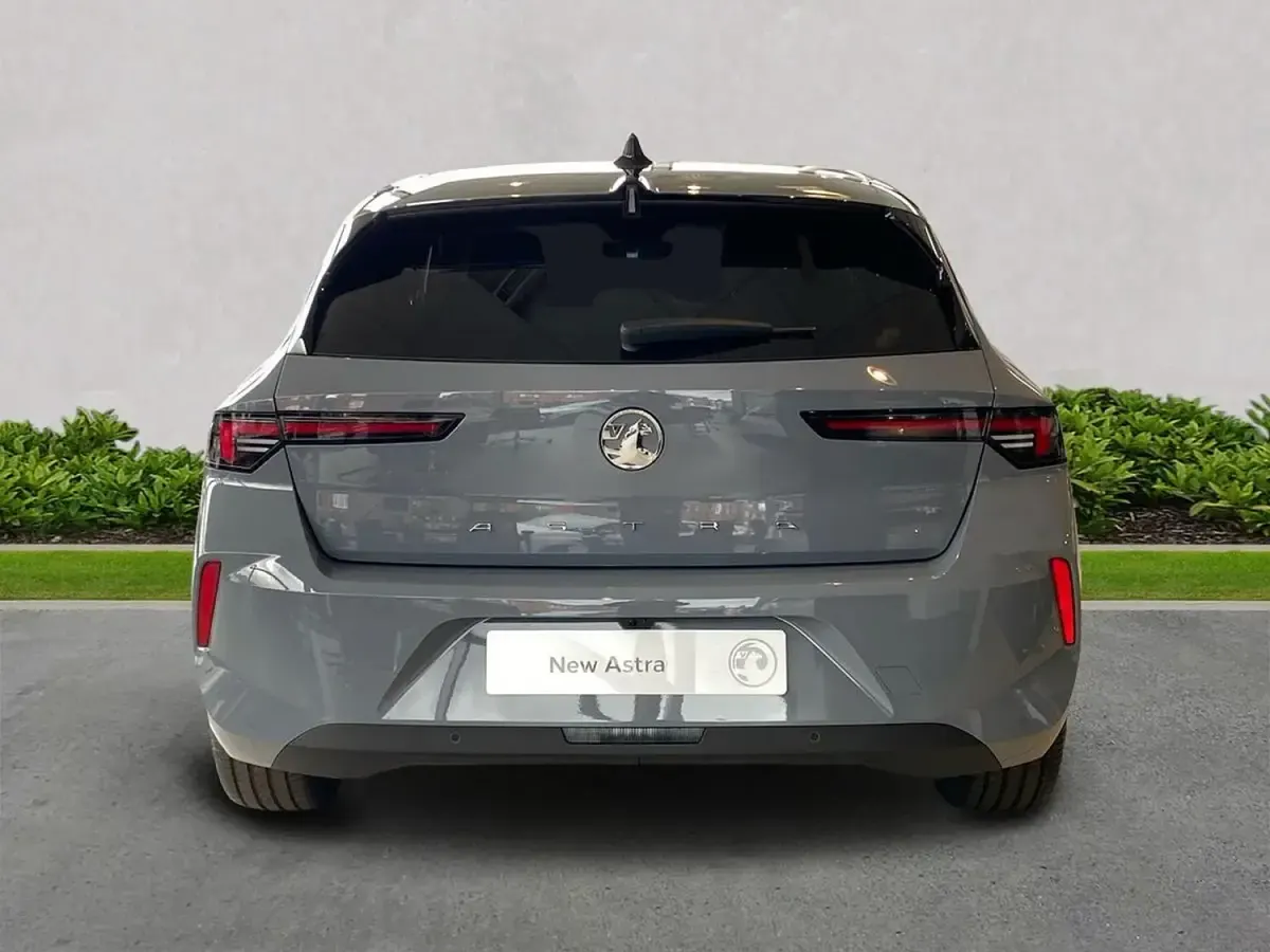 Nouă Vauxhall Astra 2026 Gri Hatchback
