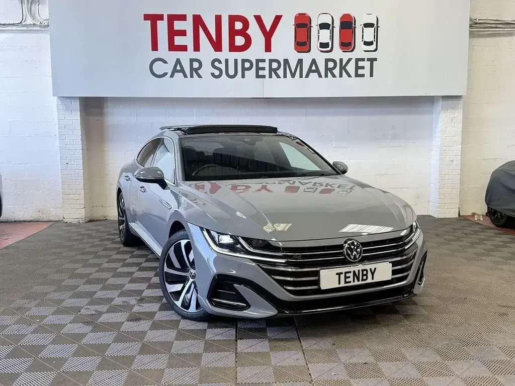 Usado VW Arteon R-line 190 HP (139 kW) 2021 Cinzento Citadino