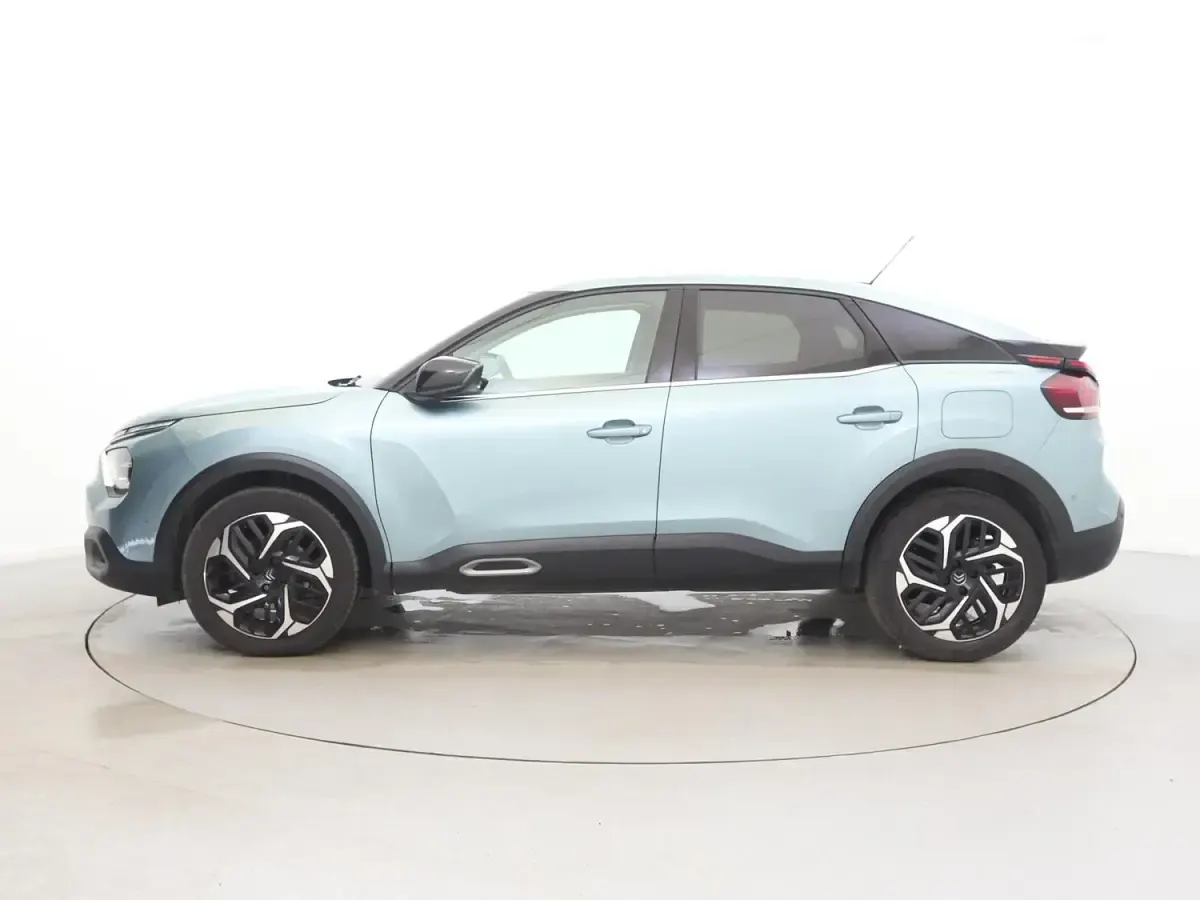 Używany Citroën C4 PureTech 155 KM (114 kW) 2023 Niebieski SUV