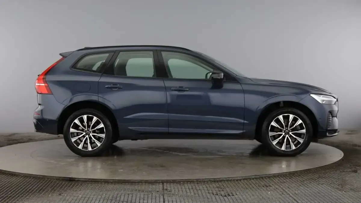 Used Volvo XC60 Plus 250 HP (183 kW) 2023 Denim blue SUV