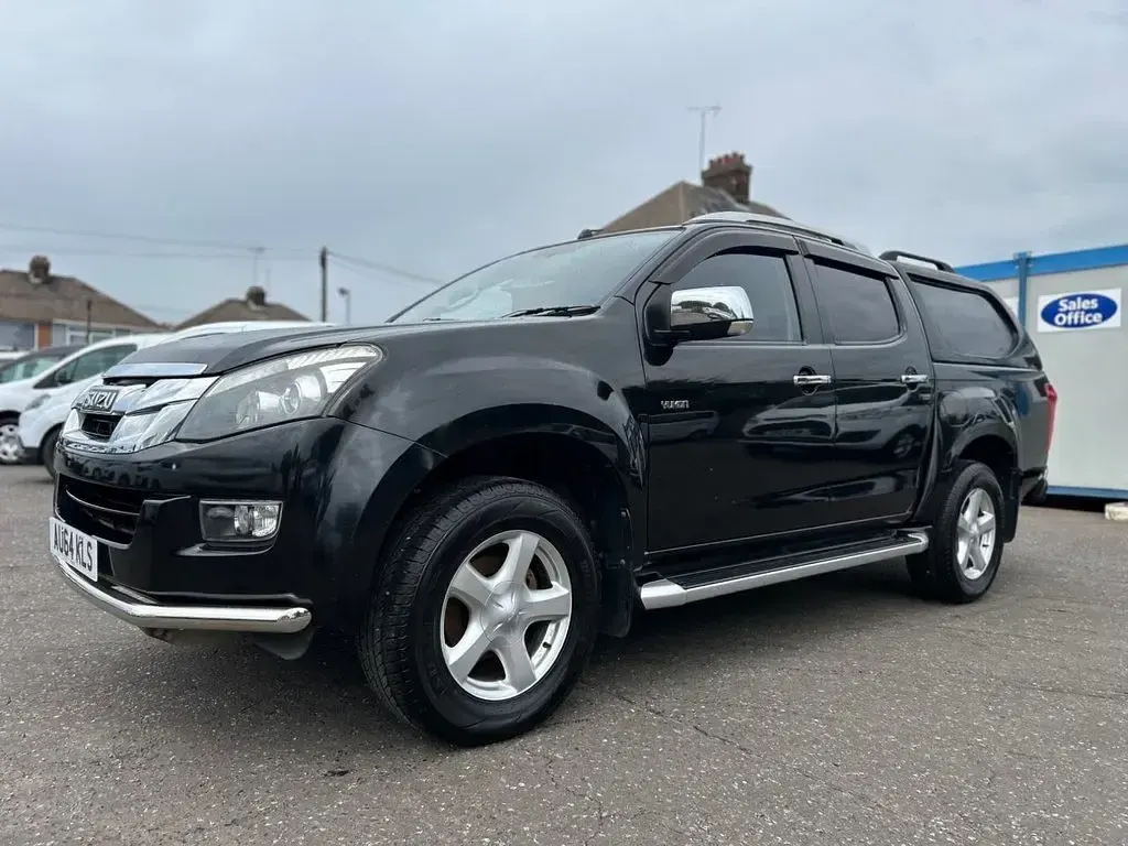 Used Isuzu D-Max 2014 Black Sedan