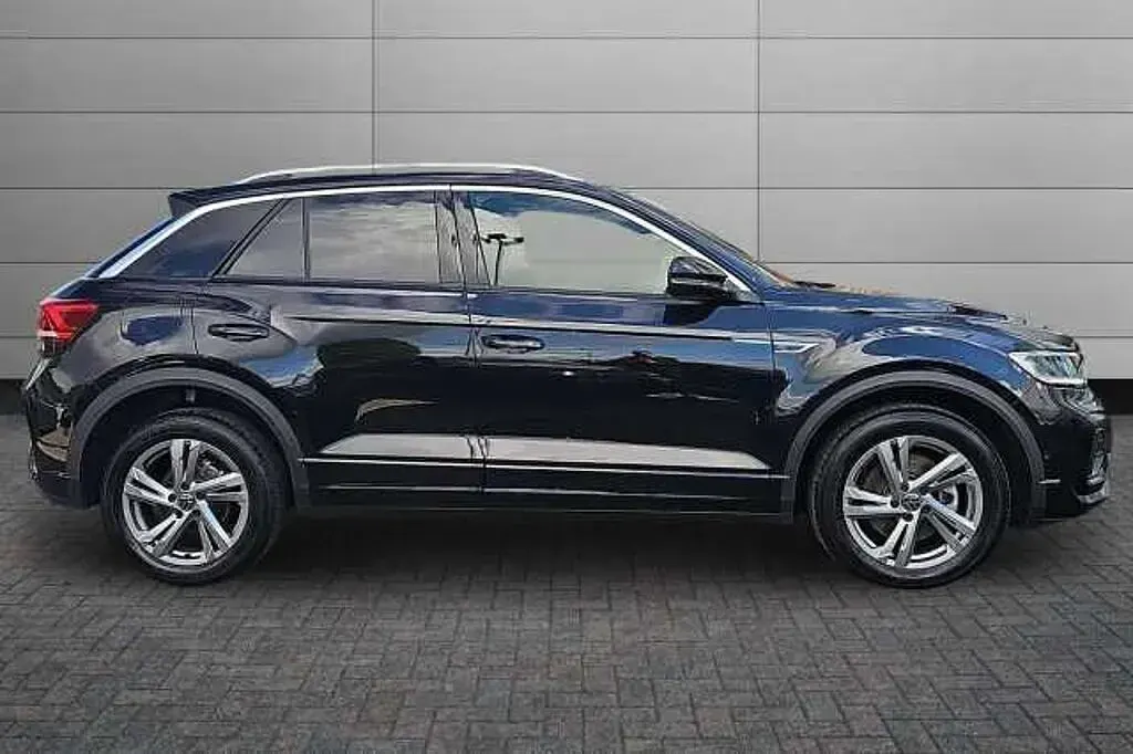 Begagnad VW T-Roc R-line 150 HK (110 kW) 2025 Svart SUV