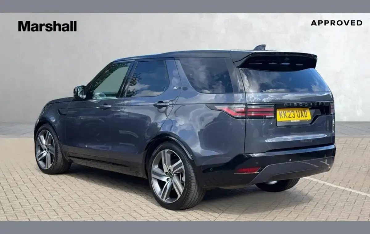 Used Land Rover Discovery HSE Dynamic 360 HP (264 kW) 2023 Blue SUV