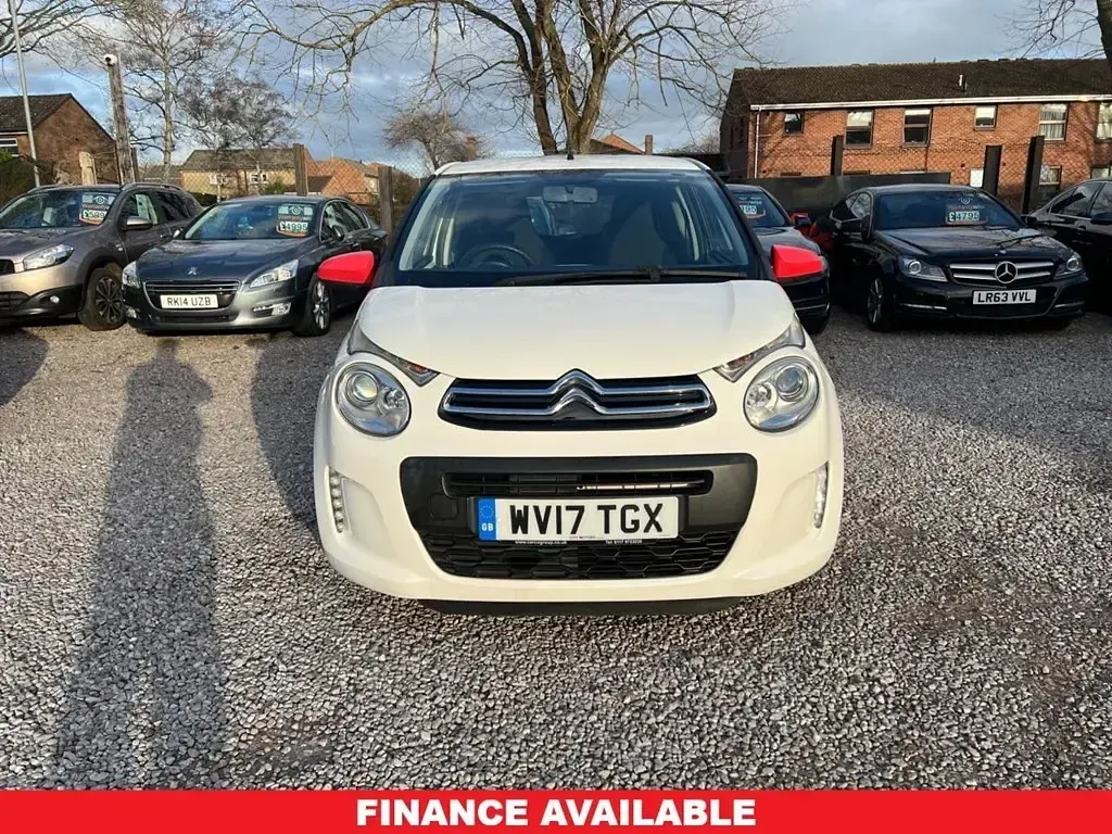 Usado Citroën C1 Furio 68 HP (50 kW) 2017 Branco Citadino