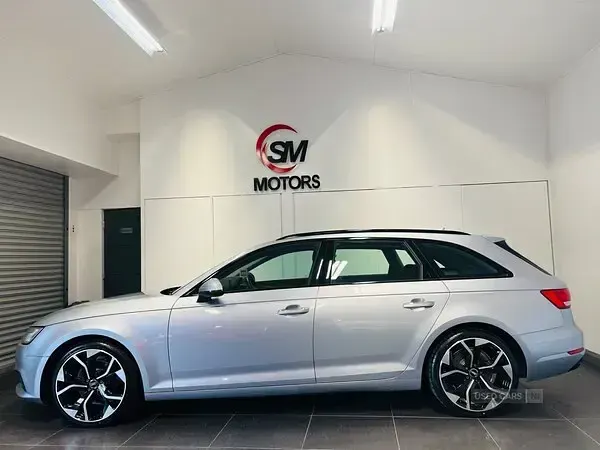 Used Audi A4 147 HP (108 kW) 2018 Silver Estate