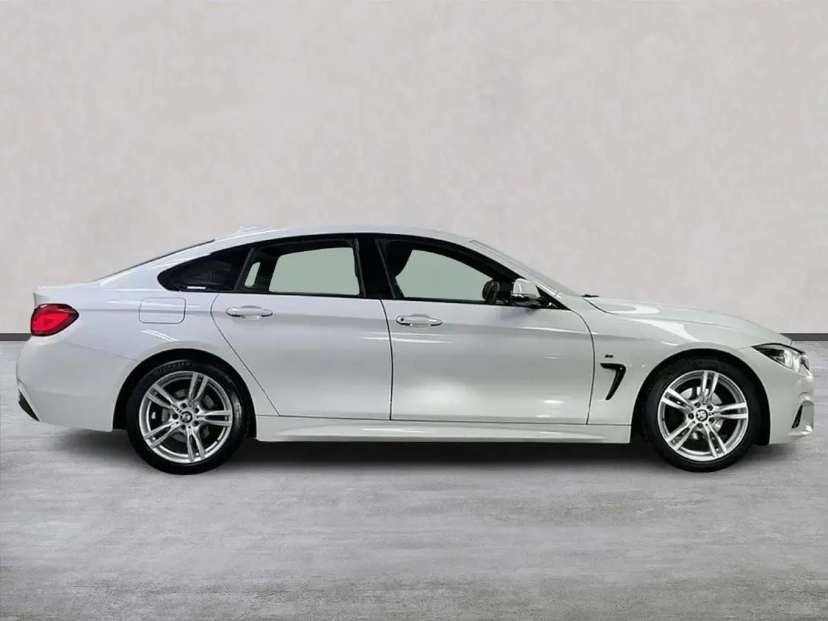 Usado BMW 420 M Sport 184 HP (135 kW) 2020 Branco Citadino