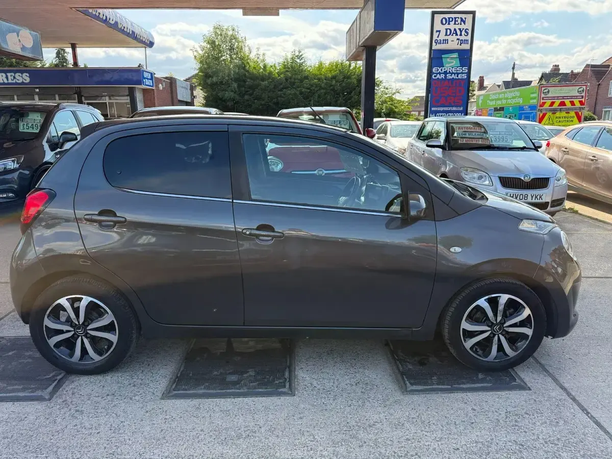 Used Citroën C1 Flair 82 HP (60 kW) 2016 Grey Hatchback