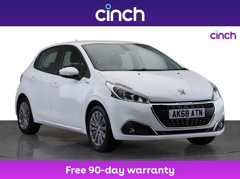 White Used 2018 Peugeot 208 Signature Sky Hatchback | £6,999 (Fair price) - Image 1/3