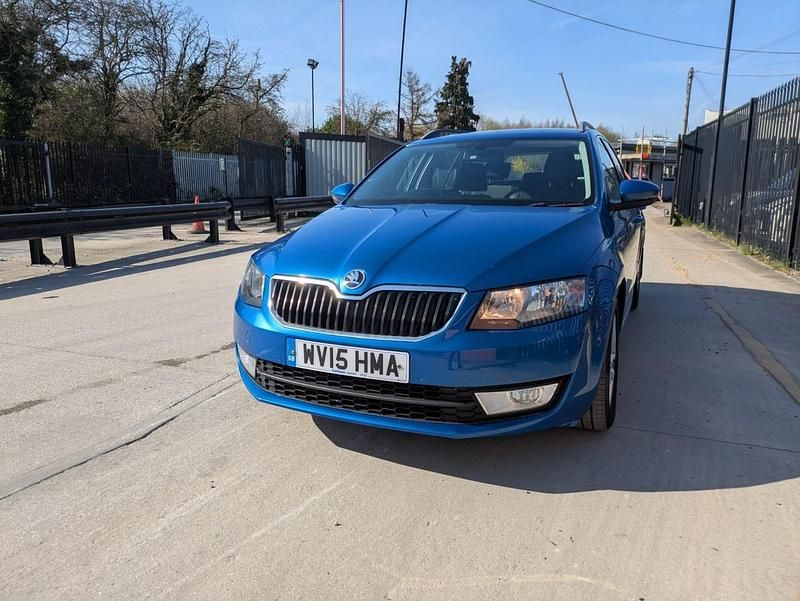 Used Skoda Octavia Business Line 110 HP (80 kW) 2015 Blue Hatchback