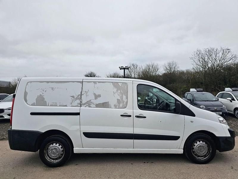 Used Citroën Dispatch 125 HP (91 kW) 2015 White MPV