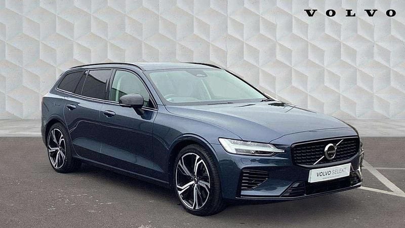 Blue Used 2022 Volvo V60 Ultimate Estate | £38,410 (Expensive) - Image 1/4