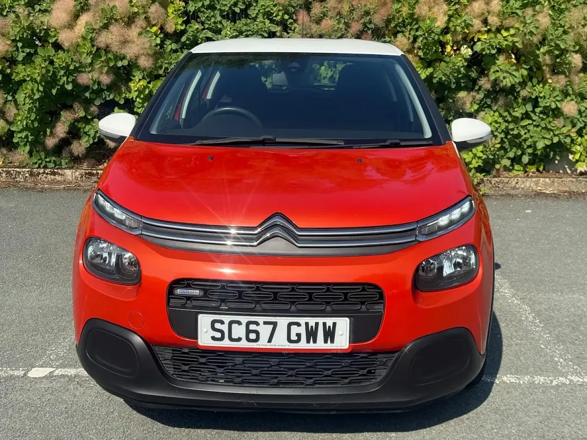 Used Citroën C3 Feel 2018 Orange Hatchback