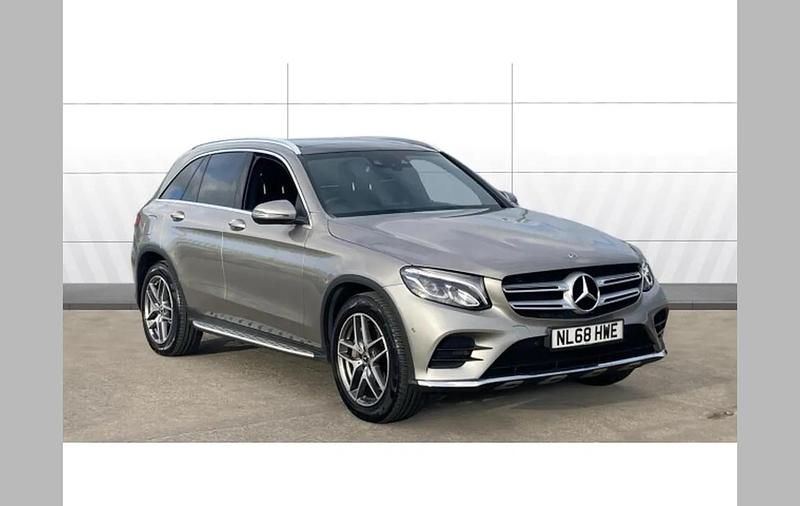 Used Mercedes GLC250 AMG Line Premium 211 HP (155 kW) 2018 Silver SUV