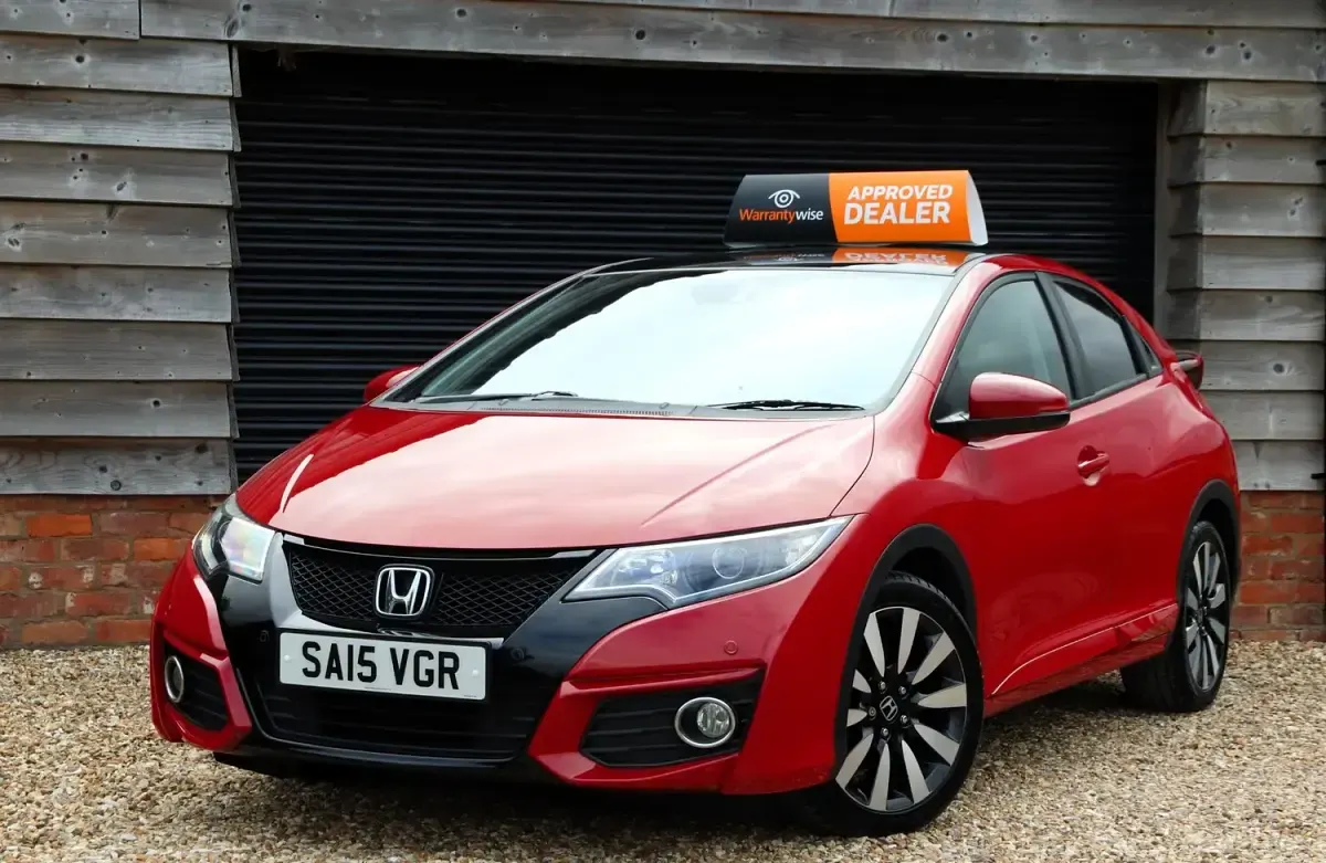 Used Honda Civic SR 142 HP (104 kW) 2015 Red Hatchback