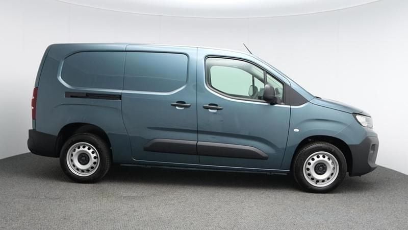 New Peugeot Partner 100 HP (73 kW) 2026 Blue MPV
