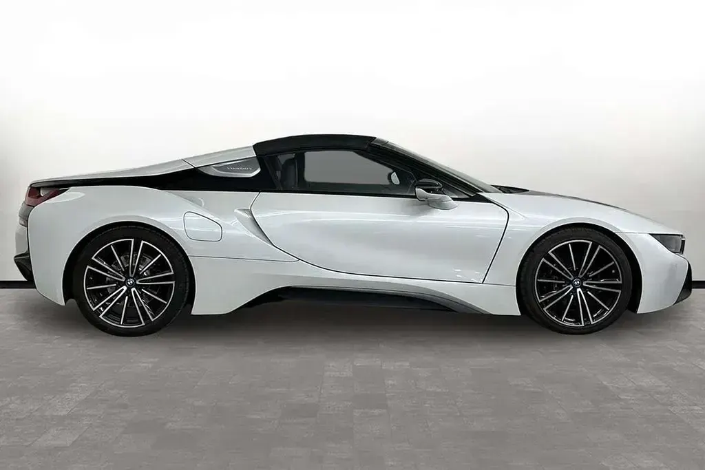 Begagnad BMW i8 Comfort Edition 369 HK (271 kW) 2019 Vit Cab